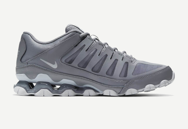 Кроссовки REAX 8 TR MESH M (RU 41.5 EU 42.5 USm 9 СМ 26.2; сool grey/pure platinum/wolf grey)